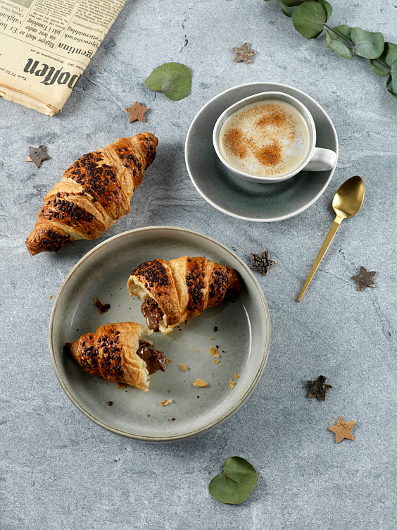 Croissant med nougat og sjokolade 48x95g