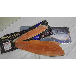 Laks rå filet med skinn ca 1,2 kg