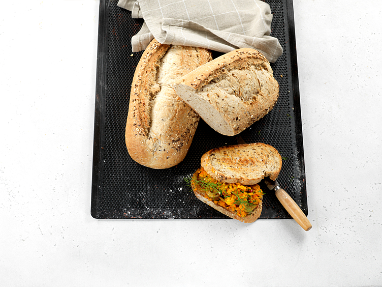 Flerkornbrød fribakt halvgrov   9x650g