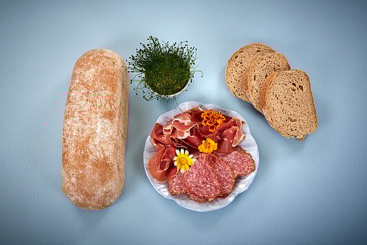 Grovt bondebrød tin server  9x750g