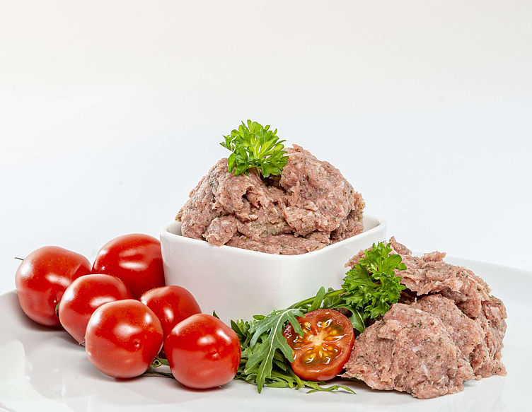 Minced meat marinated spiced    1kg