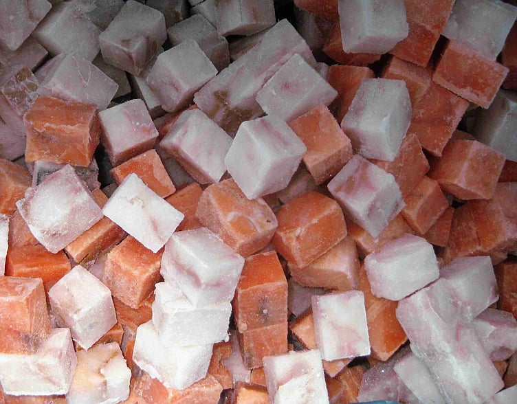 Fish cubes ca.12g       2,5kg