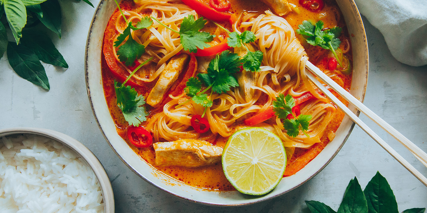 OPPSKRIFT - Thai-inspirert kyllingsuppe med nudler
